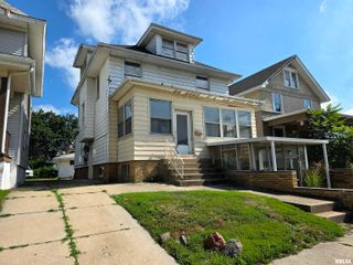 1403 W MAIN Street, Peoria, IL 61606