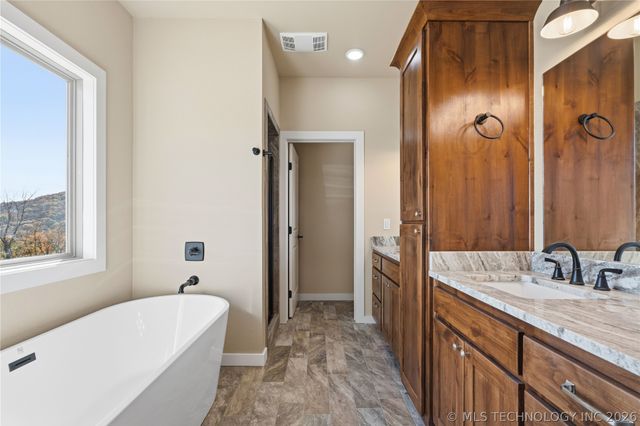 34830 S Falcon Crest Lane, Cookson, OK 74427