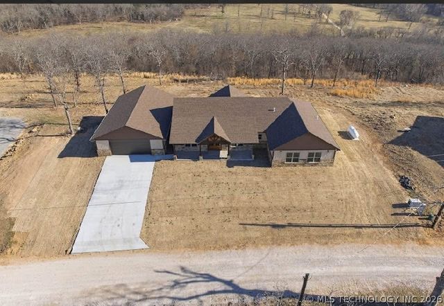 34830 S Falcon Crest Lane, Cookson, OK 74427
