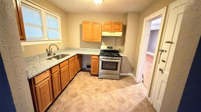 428 S Kentucky Avenue, Independence, MO 64053