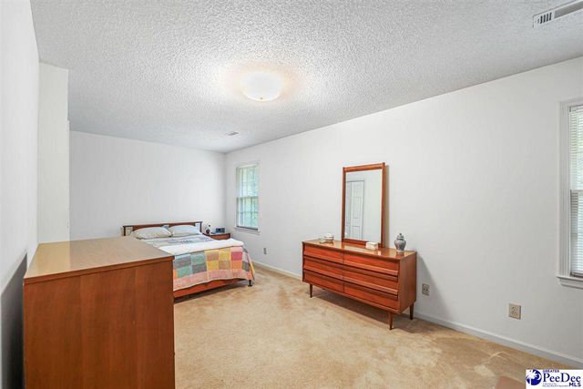 393 Shearin St, Darlington, SC 29532