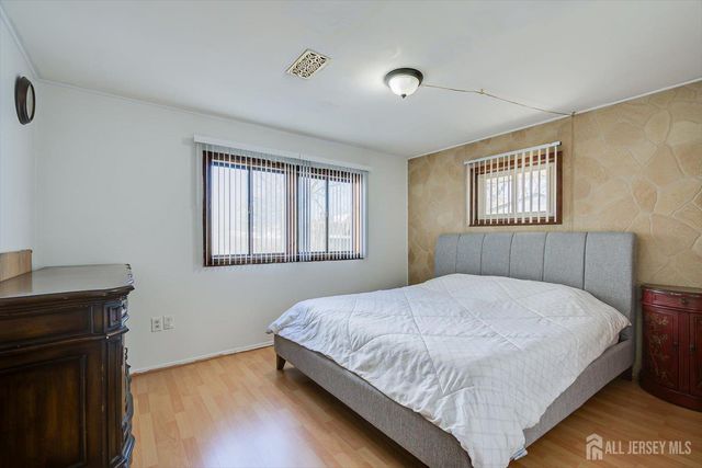 9 Haines Avenue, Piscataway, NJ 08854