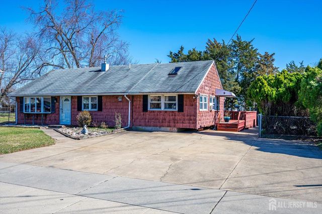 9 Haines Avenue, Piscataway, NJ 08854