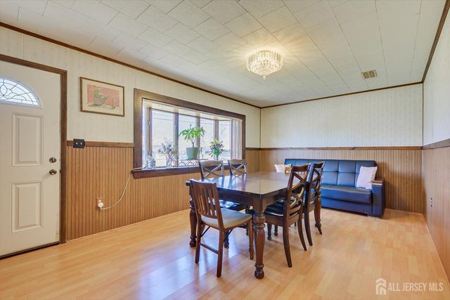 9 Haines Avenue, Piscataway, NJ 08854