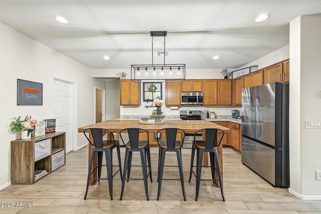 17530 W VILLA HERMOSA Lane, Surprise, AZ 85387