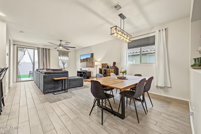 17530 W VILLA HERMOSA Lane, Surprise, AZ 85387