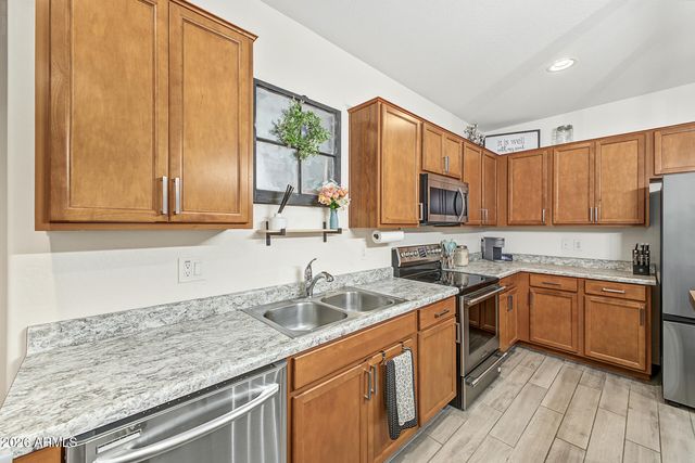 17530 W VILLA HERMOSA Lane, Surprise, AZ 85387