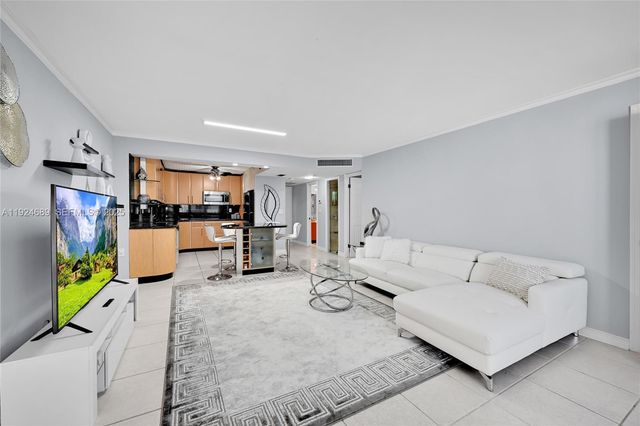 6039 Collins Ave 621, Miami Beach, FL 33140