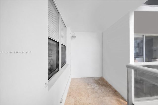 6039 Collins Ave 621, Miami Beach, FL 33140