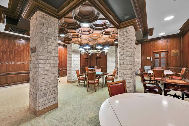 6039 Collins Ave 621, Miami Beach, FL 33140