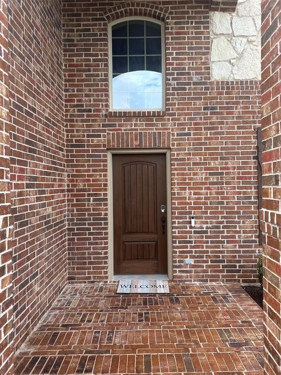 8404 Sioux Trail, Aubrey, TX 76227 — photo 3