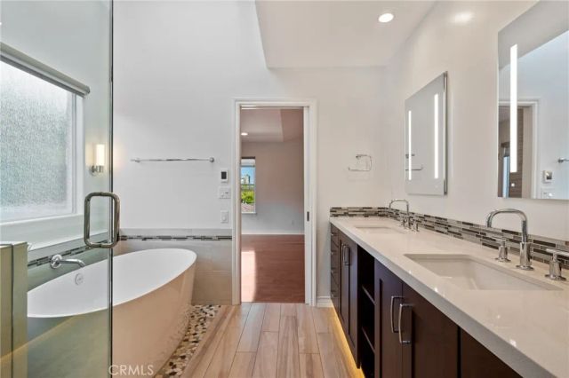 1201 17th, Manhattan Beach, CA 90266