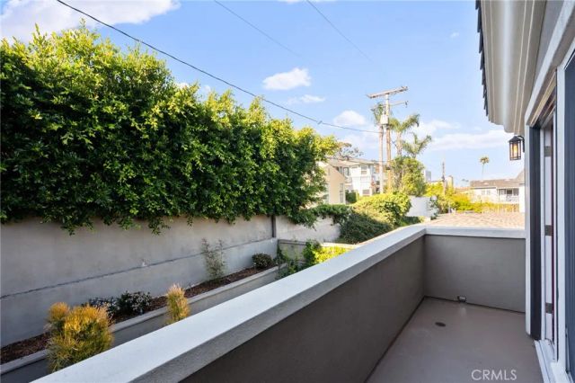 1201 17th, Manhattan Beach, CA 90266
