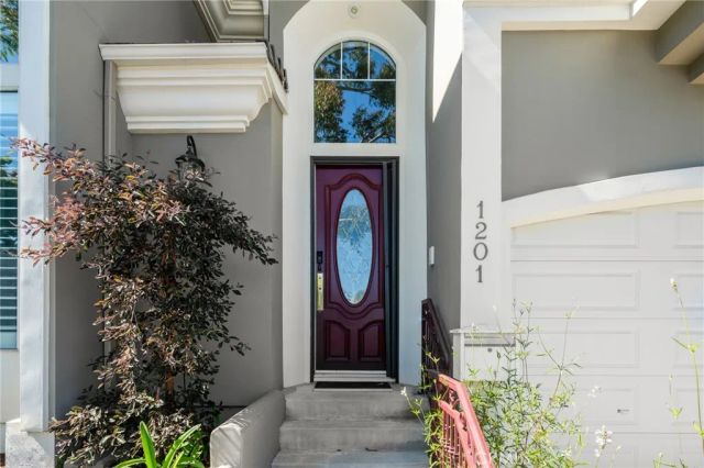 1201 17th, Manhattan Beach, CA 90266