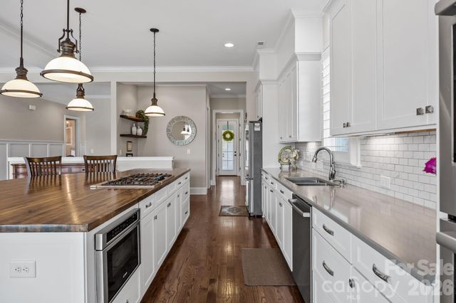 122 Sisters Cove Court, Mooresville, NC 28117