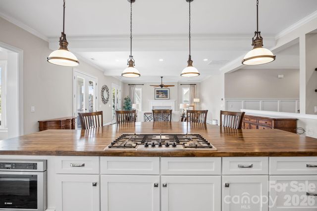 122 Sisters Cove Court, Mooresville, NC 28117