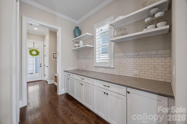 122 Sisters Cove Court, Mooresville, NC 28117