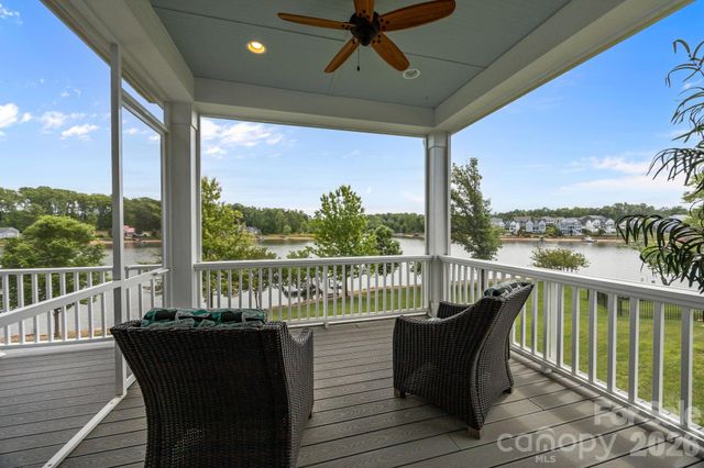 122 Sisters Cove Court, Mooresville, NC 28117