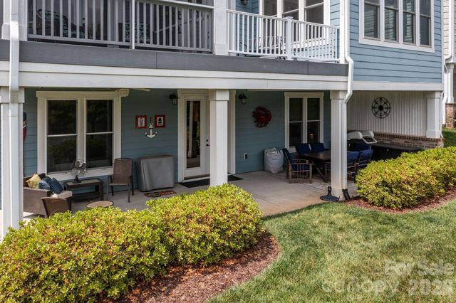 122 Sisters Cove Court, Mooresville, NC 28117