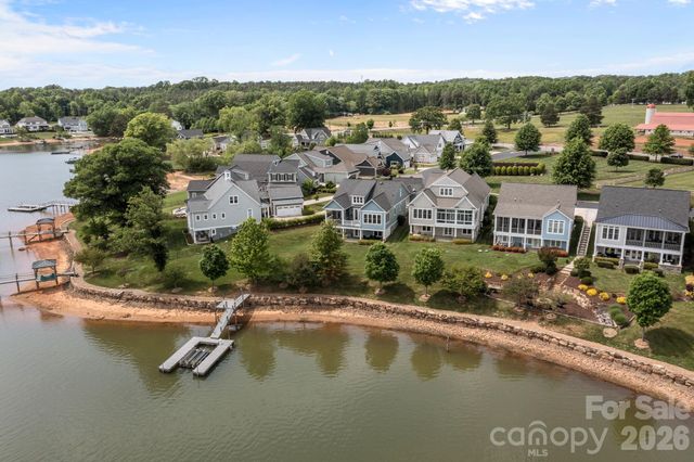 122 Sisters Cove Court, Mooresville, NC 28117