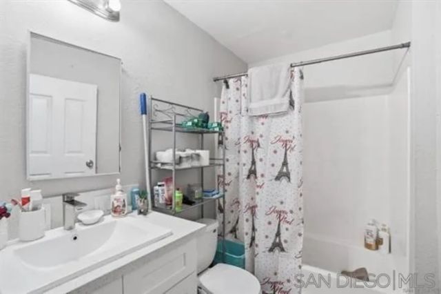 829 Grand Avenue, Spring Valley, CA 91977