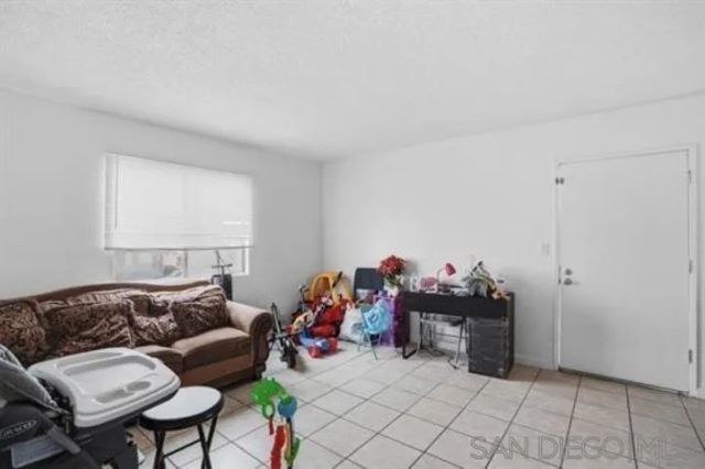 829 Grand Avenue, Spring Valley, CA 91977