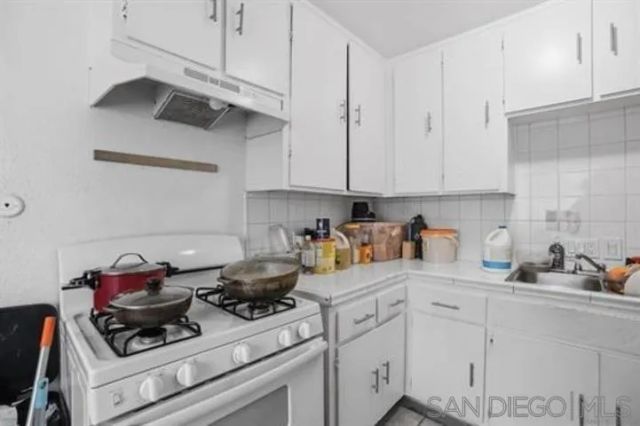 829 Grand Avenue, Spring Valley, CA 91977