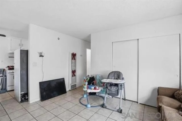 829 Grand Avenue, Spring Valley, CA 91977