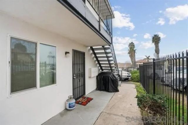 829 Grand Avenue, Spring Valley, CA 91977