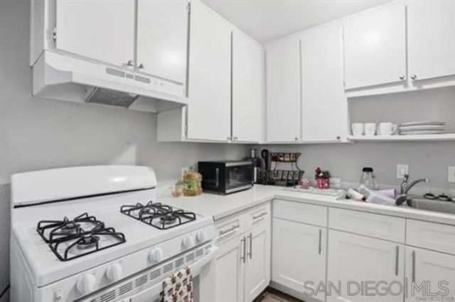 829 Grand Avenue, Spring Valley, CA 91977