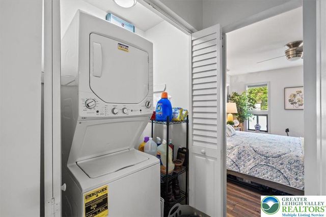 1237 Brentwood Drive, East Stroudsburg, PA 18301