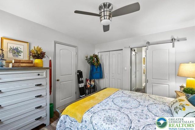 1237 Brentwood Drive, East Stroudsburg, PA 18301