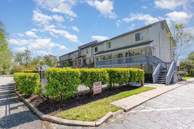 816 9th Ave S Apt 206C, North Myrtle Beach, SC 29582