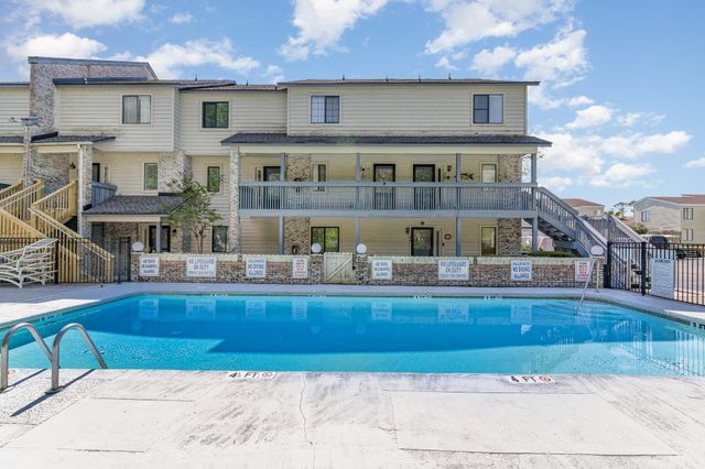816 9th Ave S Apt 206C, North Myrtle Beach, SC 29582