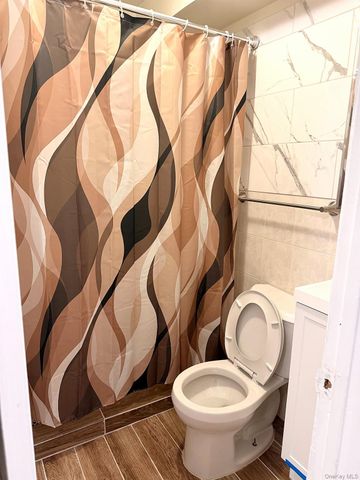 15317 110th Road 1R, Jamaica, NY 11433