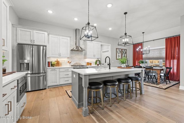 105 Bonfire Ln, Elizabethtown, KY 42701