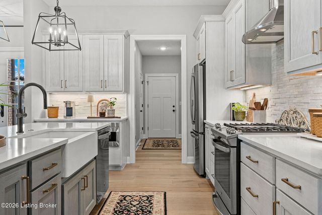 105 Bonfire Ln, Elizabethtown, KY 42701