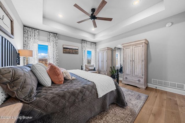 105 Bonfire Ln, Elizabethtown, KY 42701