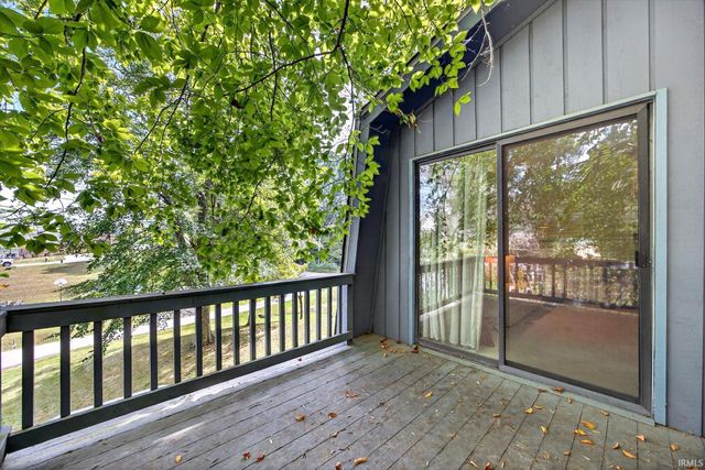 8002 N Lakeview Drive, Unionville, IN 47468