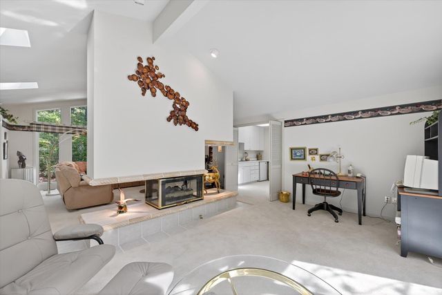 8002 N Lakeview Drive, Unionville, IN 47468