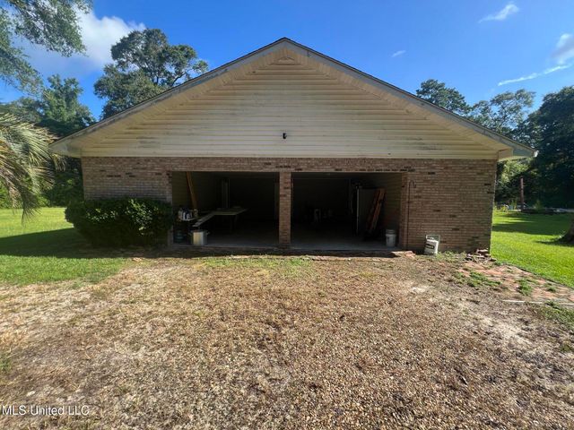 17116 Pierce Street, Moss Point, MS 39562