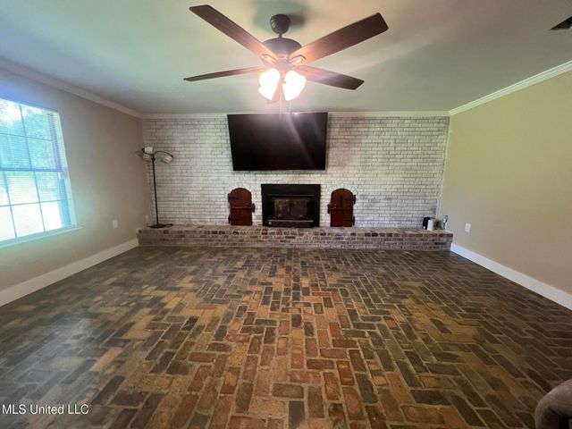 17116 Pierce Street, Moss Point, MS 39562