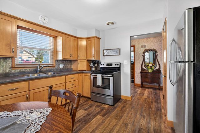 704 W WISCONSIN AVENUE, Kaukauna, WI 54130