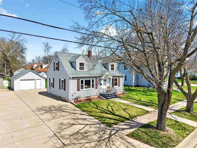 704 W WISCONSIN AVENUE, Kaukauna, WI 54130