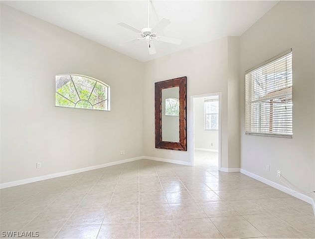 615 Soliel DR, Naples, FL 34110