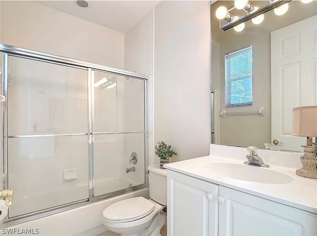 615 Soliel DR, Naples, FL 34110