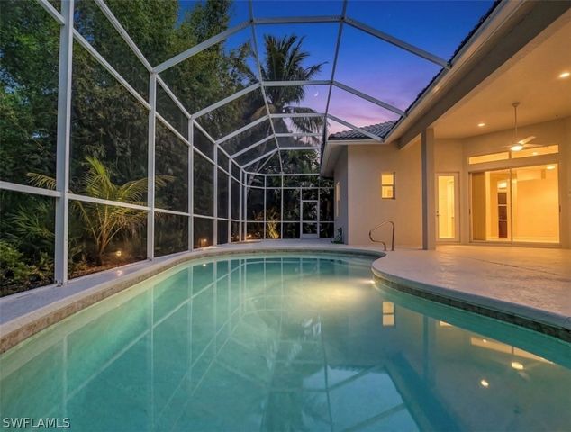 615 Soliel DR, Naples, FL 34110