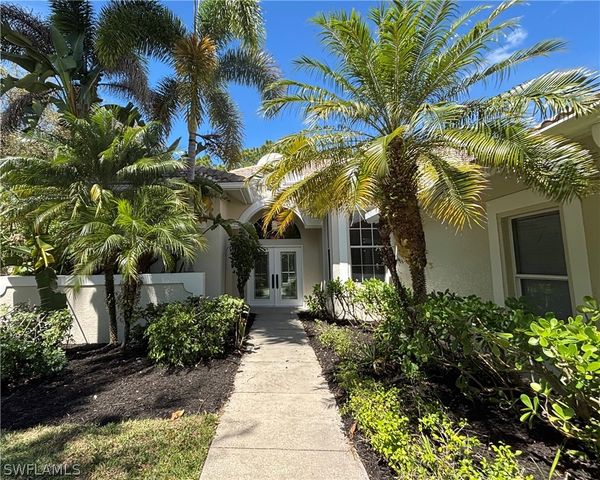 615 Soliel DR, Naples, FL 34110