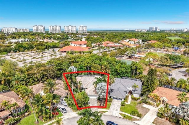 615 Soliel DR, Naples, FL 34110