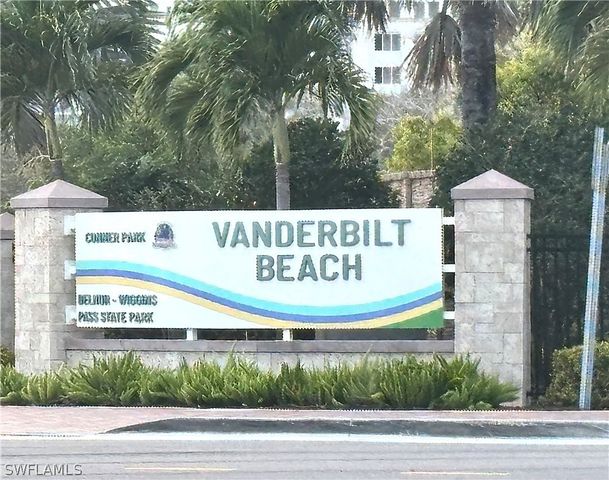 615 Soliel DR, Naples, FL 34110